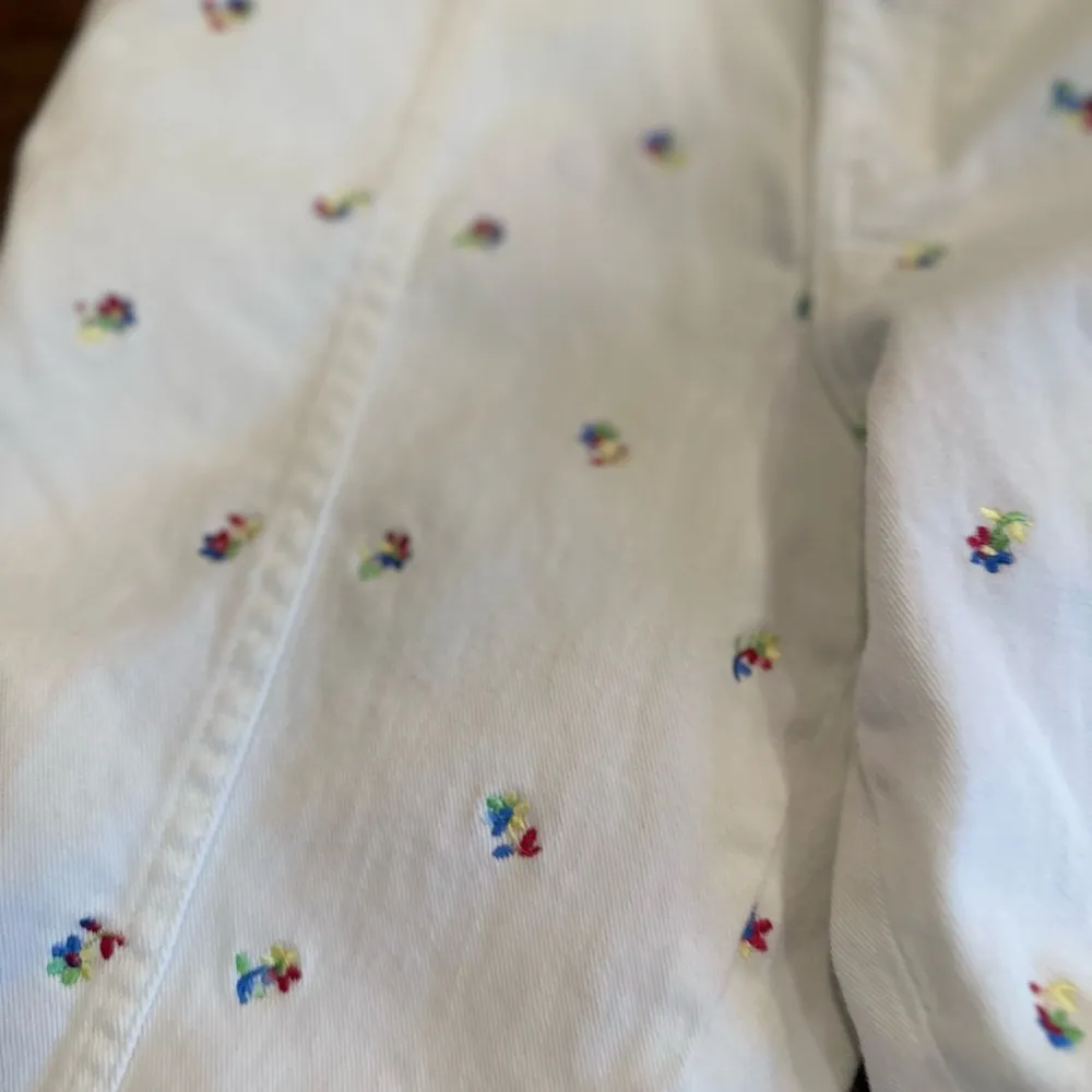 Something Navy Sylvia Floral Embroider Denim Pants White Size 2 U0770 - Image 6