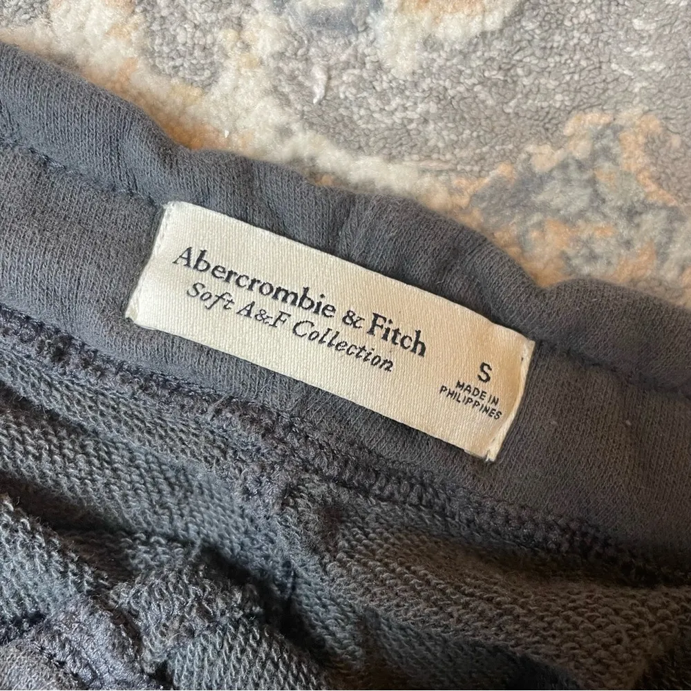 Abercrombie Charcoal Black Jogger Pants - Image 2