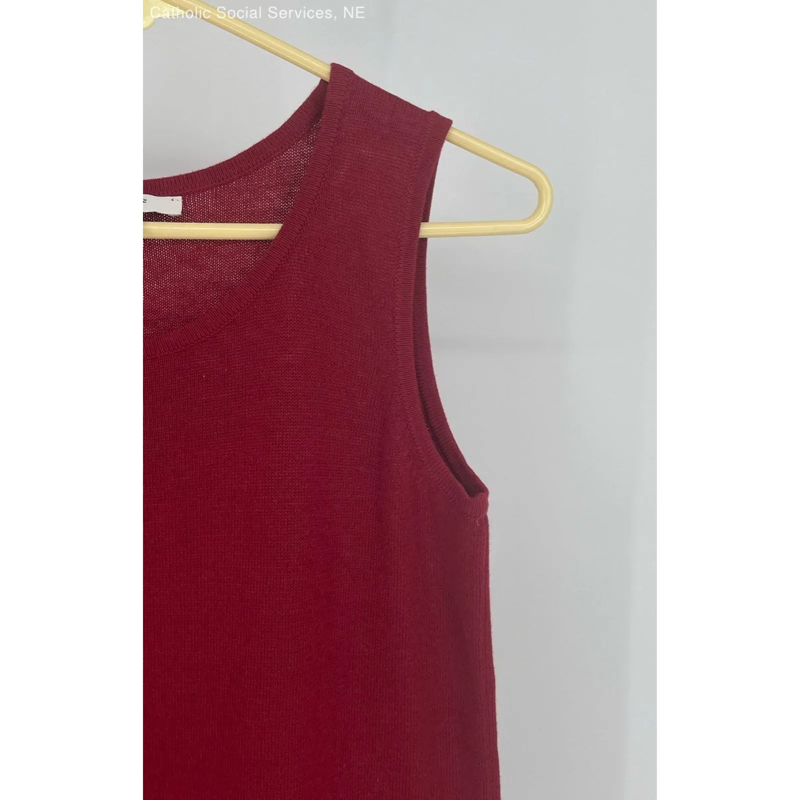 Liz Claiborne‎ Red Women's Sleeveless Cotton Blend Tank - Size Small - Image 4