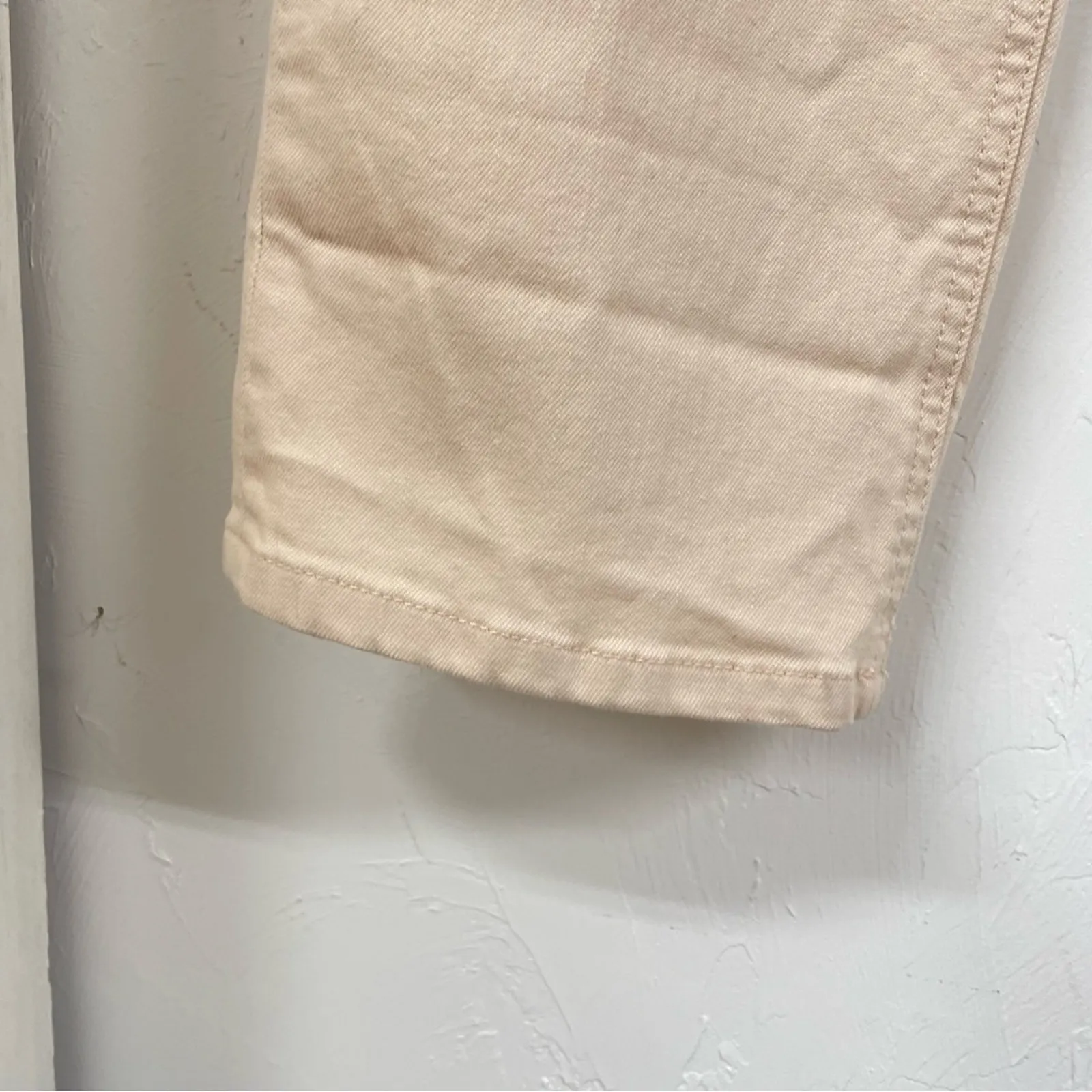 Cabi Pale Peach Bootcut High Rise Womens Jeans 6 Boot Cut - Image 3