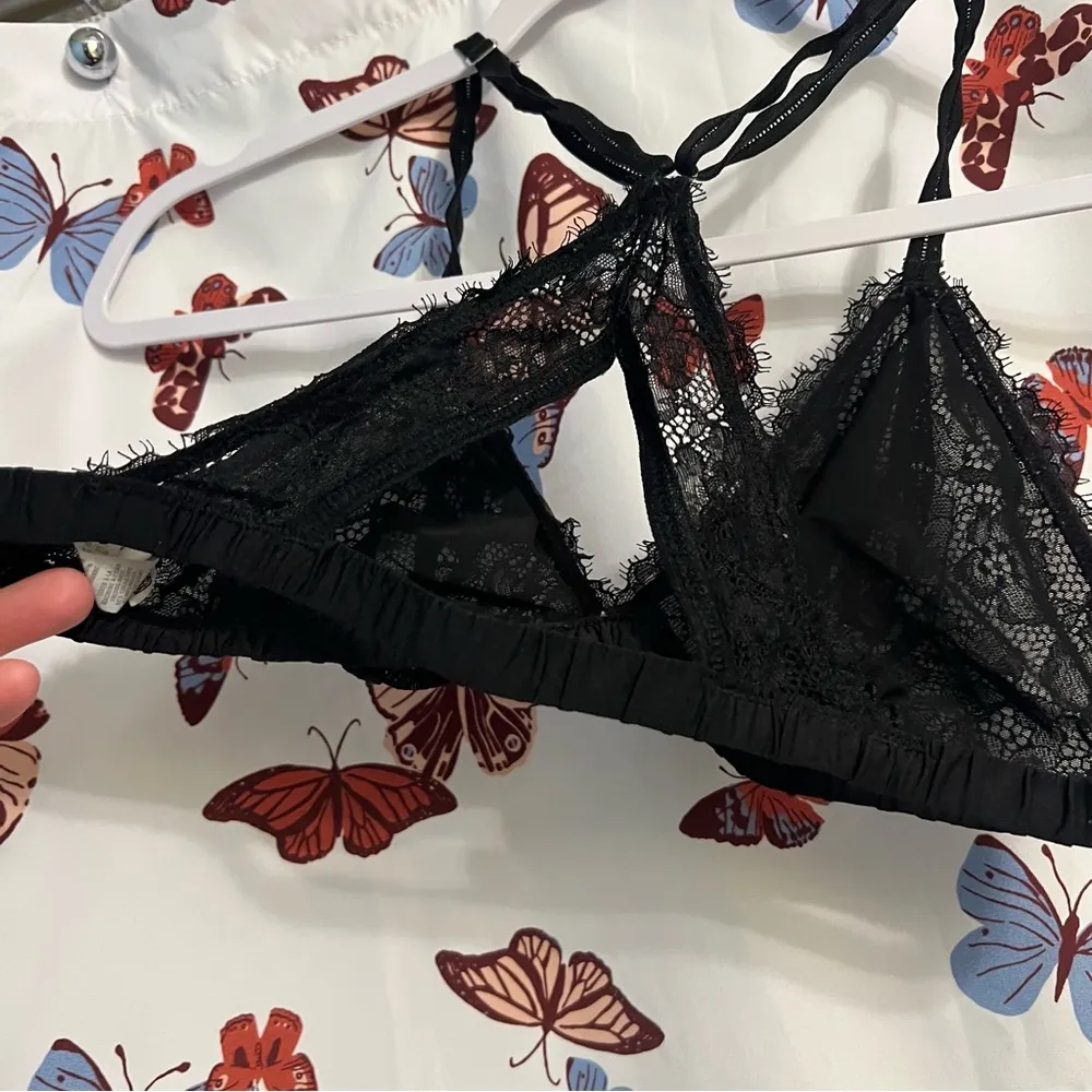 Lace triangle bralette - Image 3