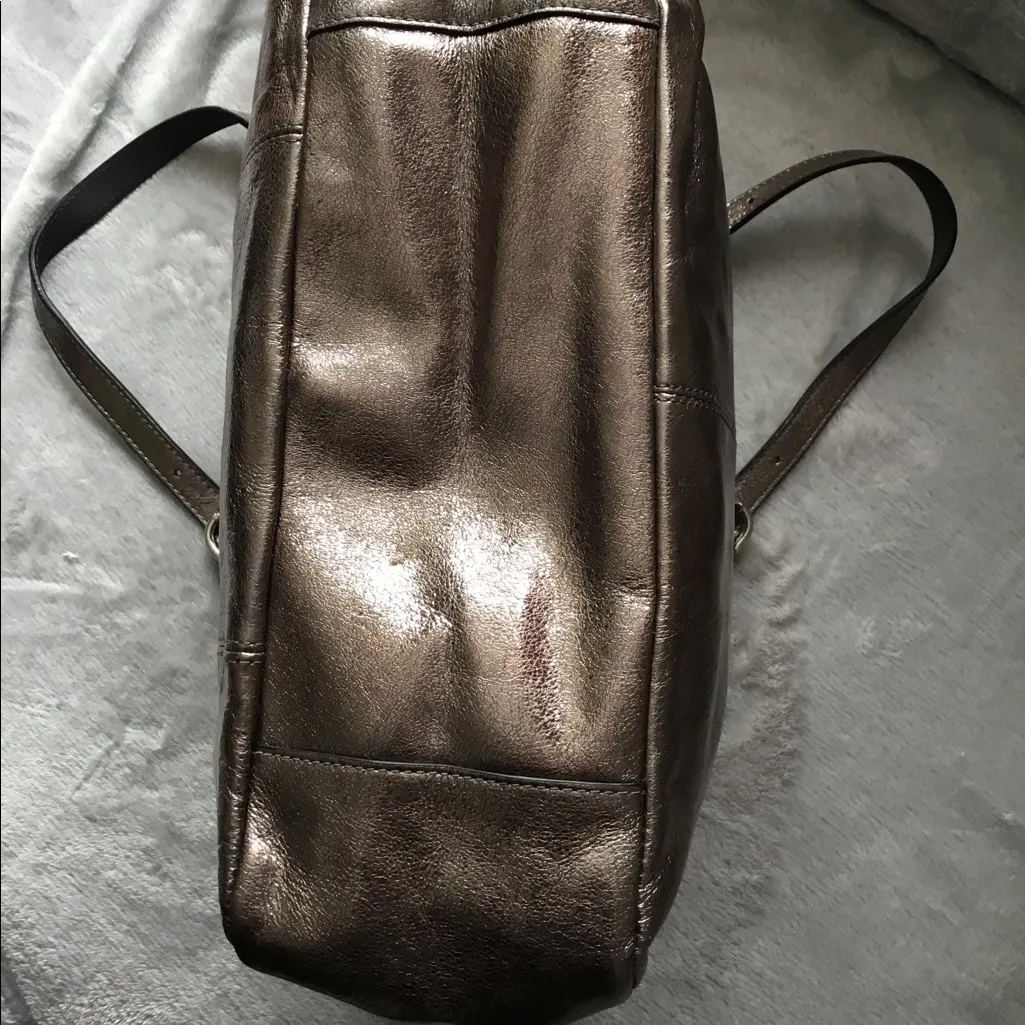 Beautiful COACH leather bag - Image 4