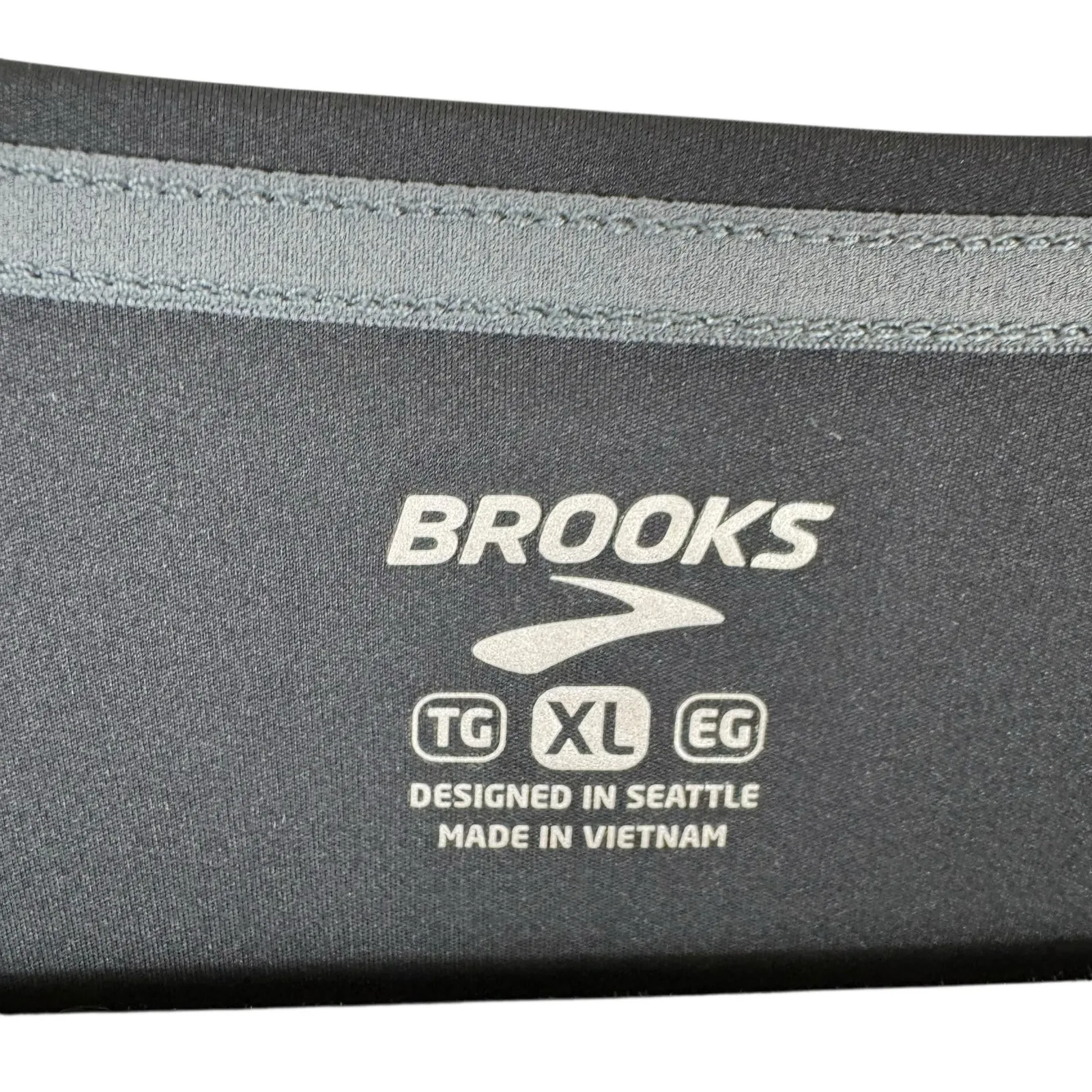 Brooks  Black Long Sleeve Lightweight Mesh Athletic Shirt Woman's Size XL - Image 6