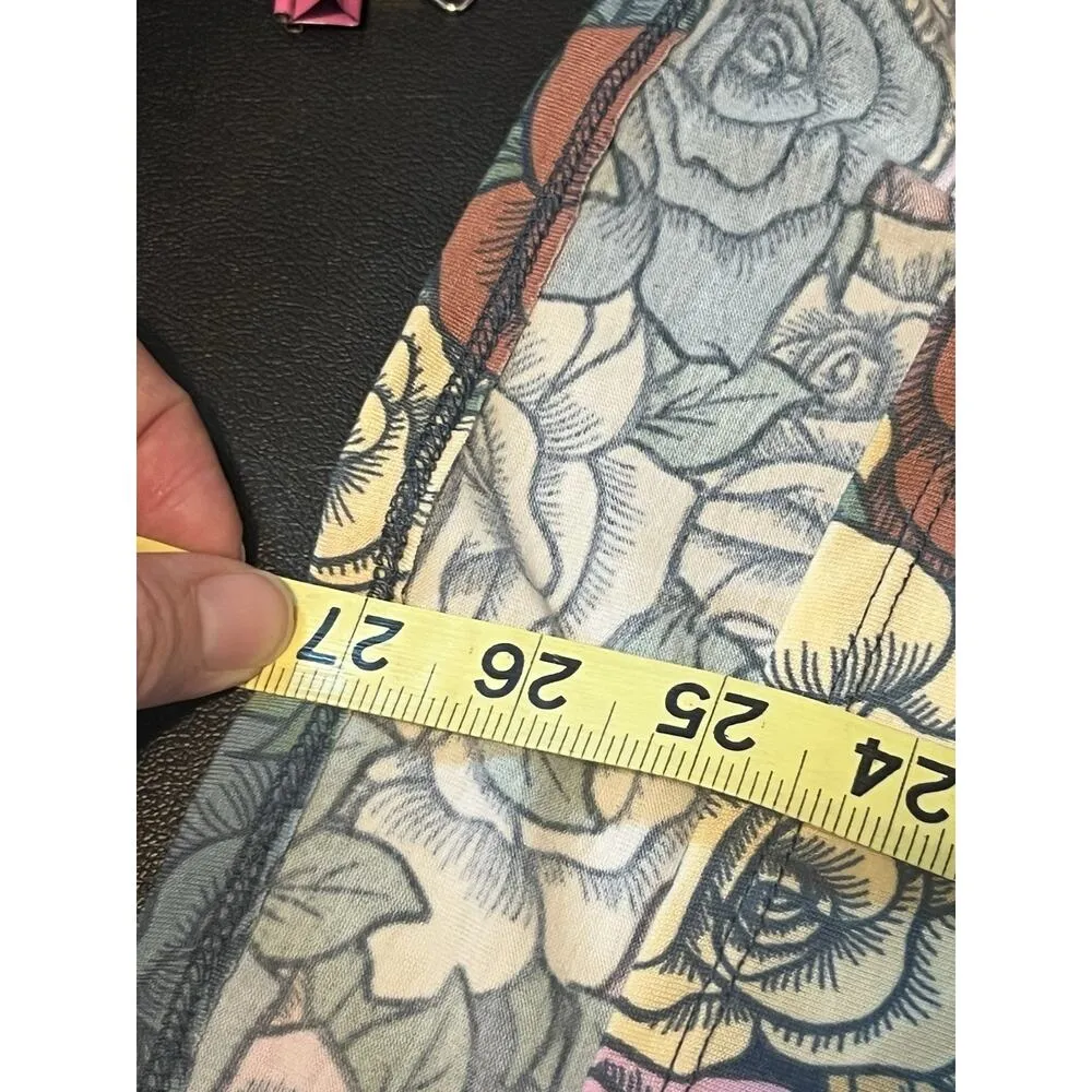 LuLaRoe XS Women's Buttery Soft Class T With Multi Colored Rose Pattern NWT - Image 7