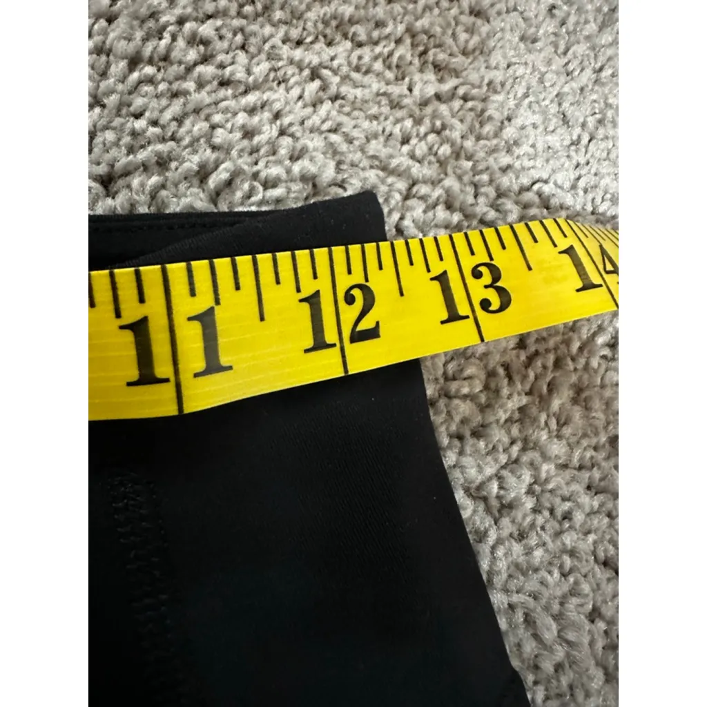 Lululemon Black Capris Size 4 - Image 9