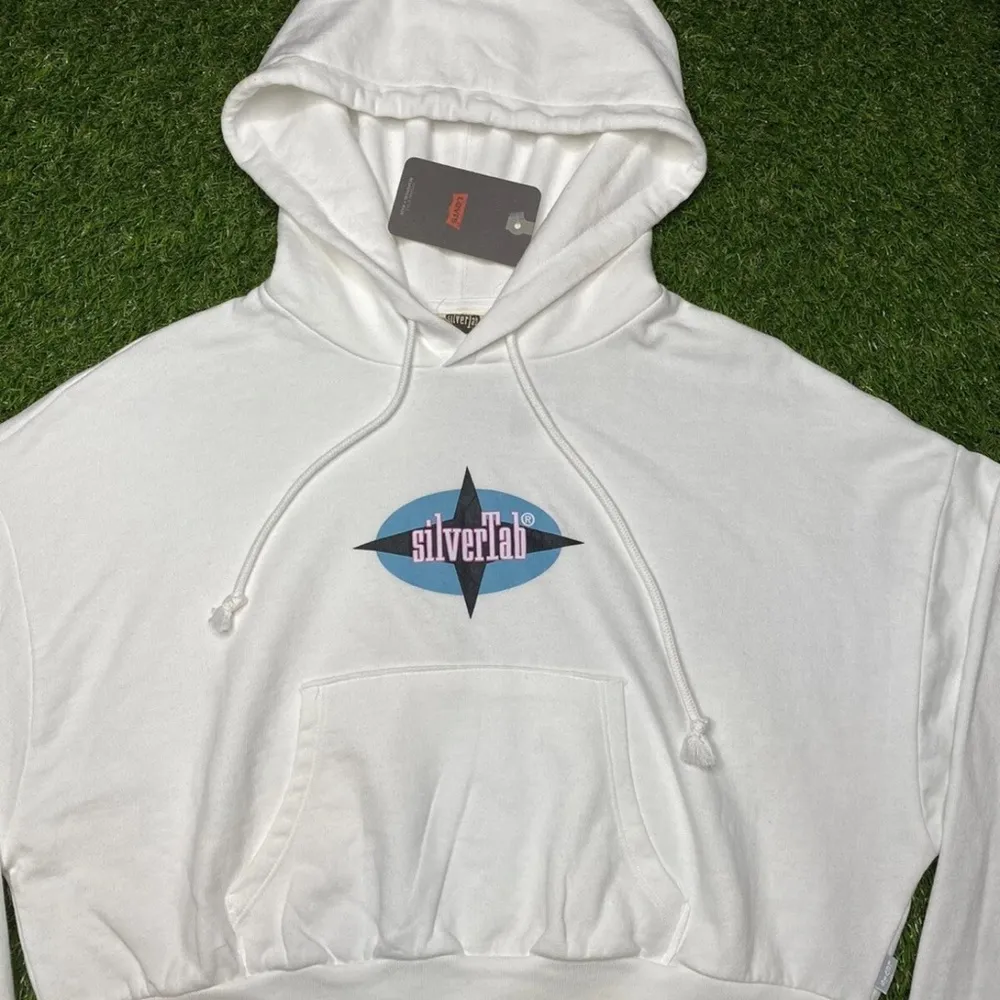 Levi's Silvertab Sweatshirt Hoodie Pullover NWT Size M White Cropped - Image 8