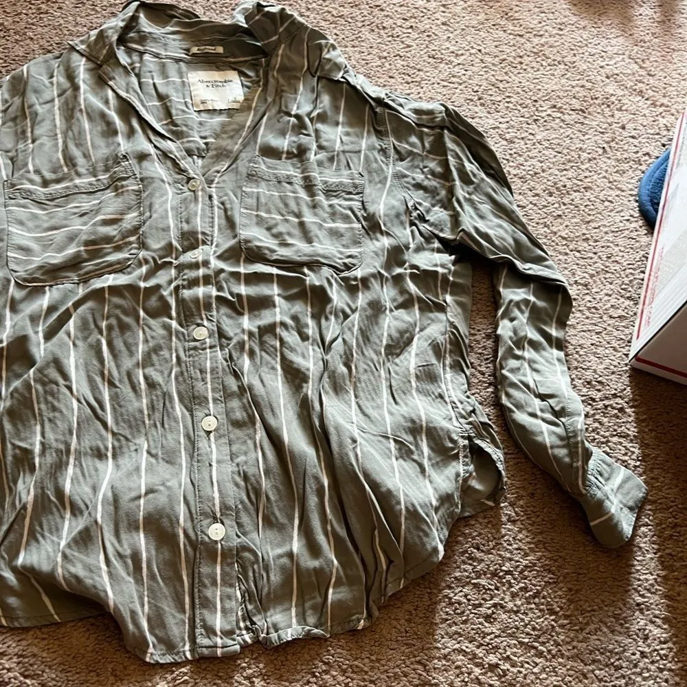 Abercrombie small button down striped - Image 3