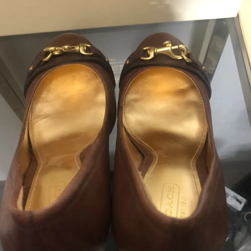 Coach horse bit chunky pumps size 8.5 with box - Image 6