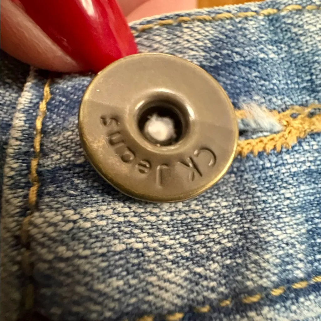 Vintage Y2K Calvin Klein Jeans Light Wash Flare Denim Women’s Size 9 Fits a 26 - Image 9