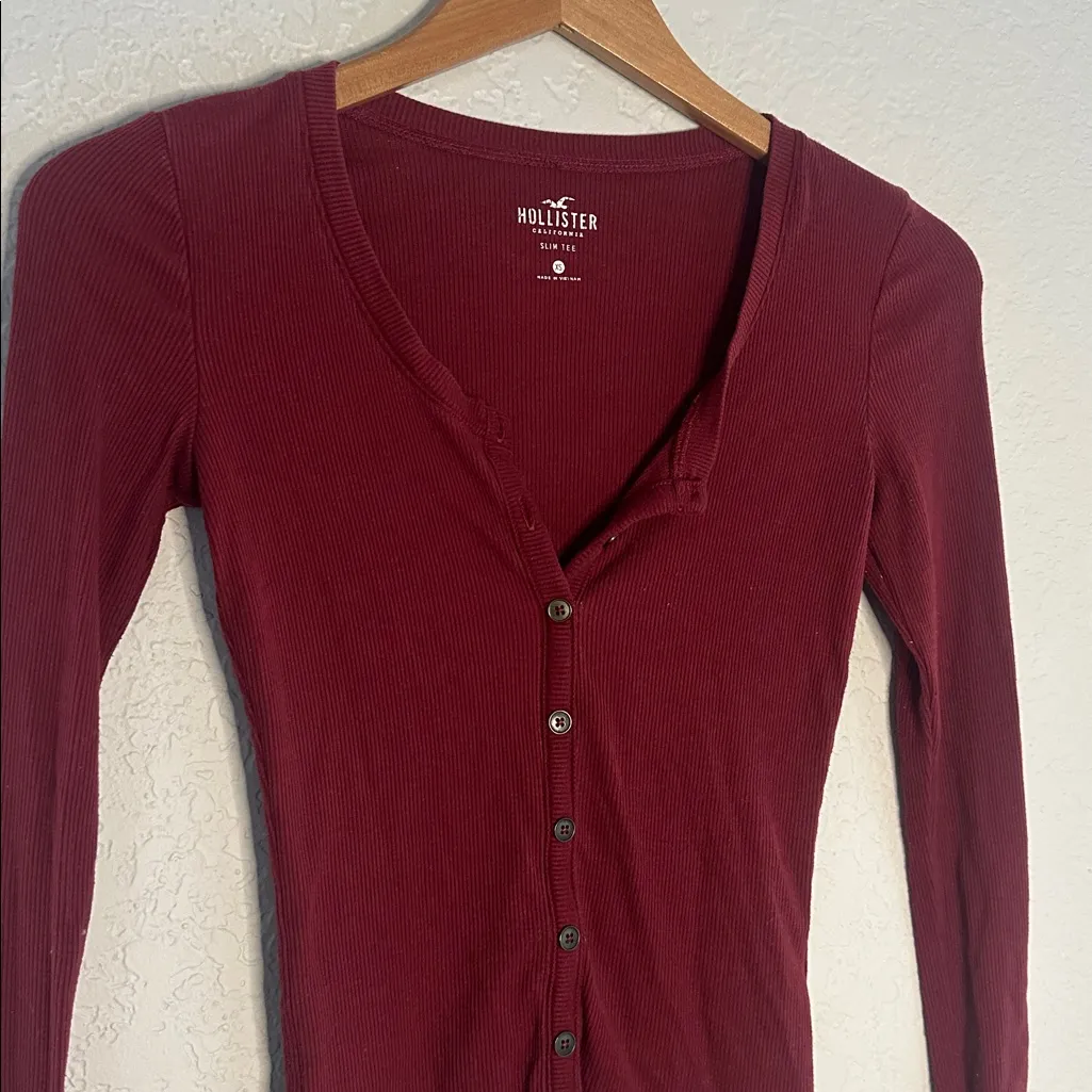 Hollister Slim Tee Maroon Burgundy Button Up Ribbed Top Y2K Long Sleeve XS - Image 2