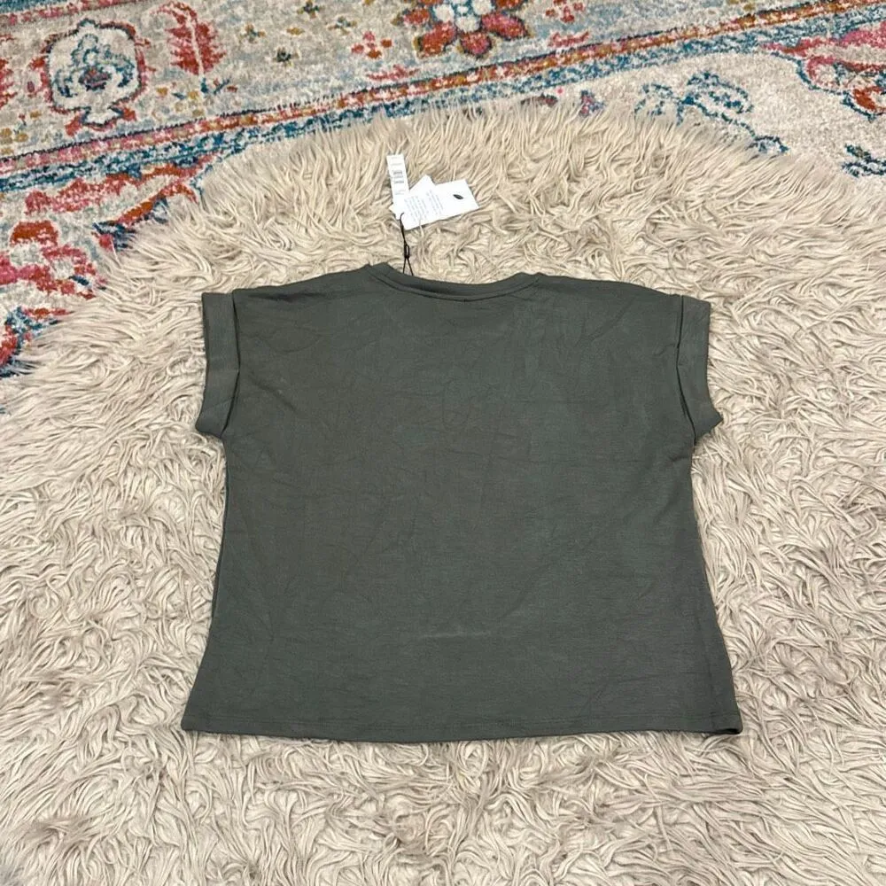 NWT T Tahari soft shirt size small - Image 4