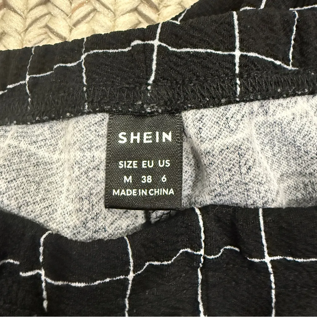 SHEIN Black and White Checkered High Waisted Leggings - Image 3