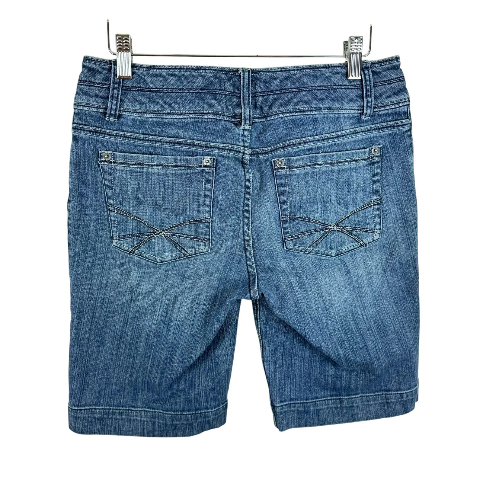 White House Black Market Cotton Medium Wash Mid Rise Denim Bermuda Shorts Size 6 - Image 2