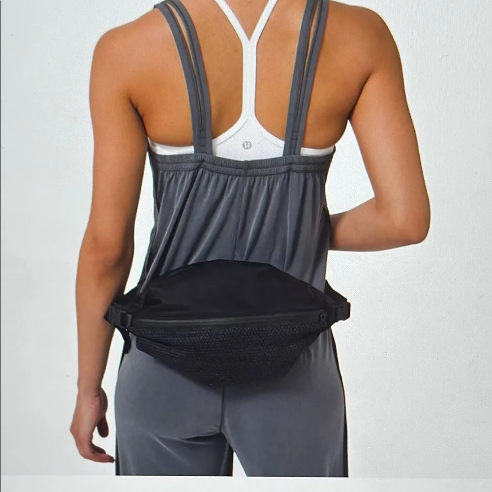 Lululemon All Hours Belt Bag Black - Image 4
