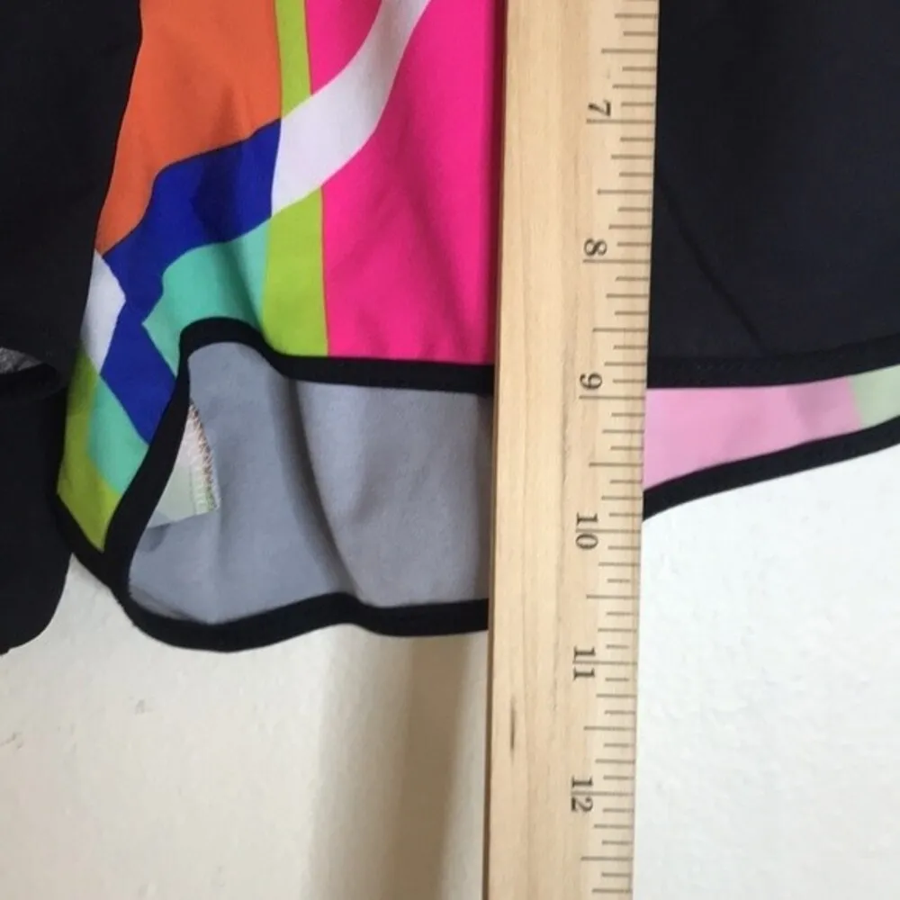 Fabletics ladies athletic performance gym working out running shorts size XS - Image 5