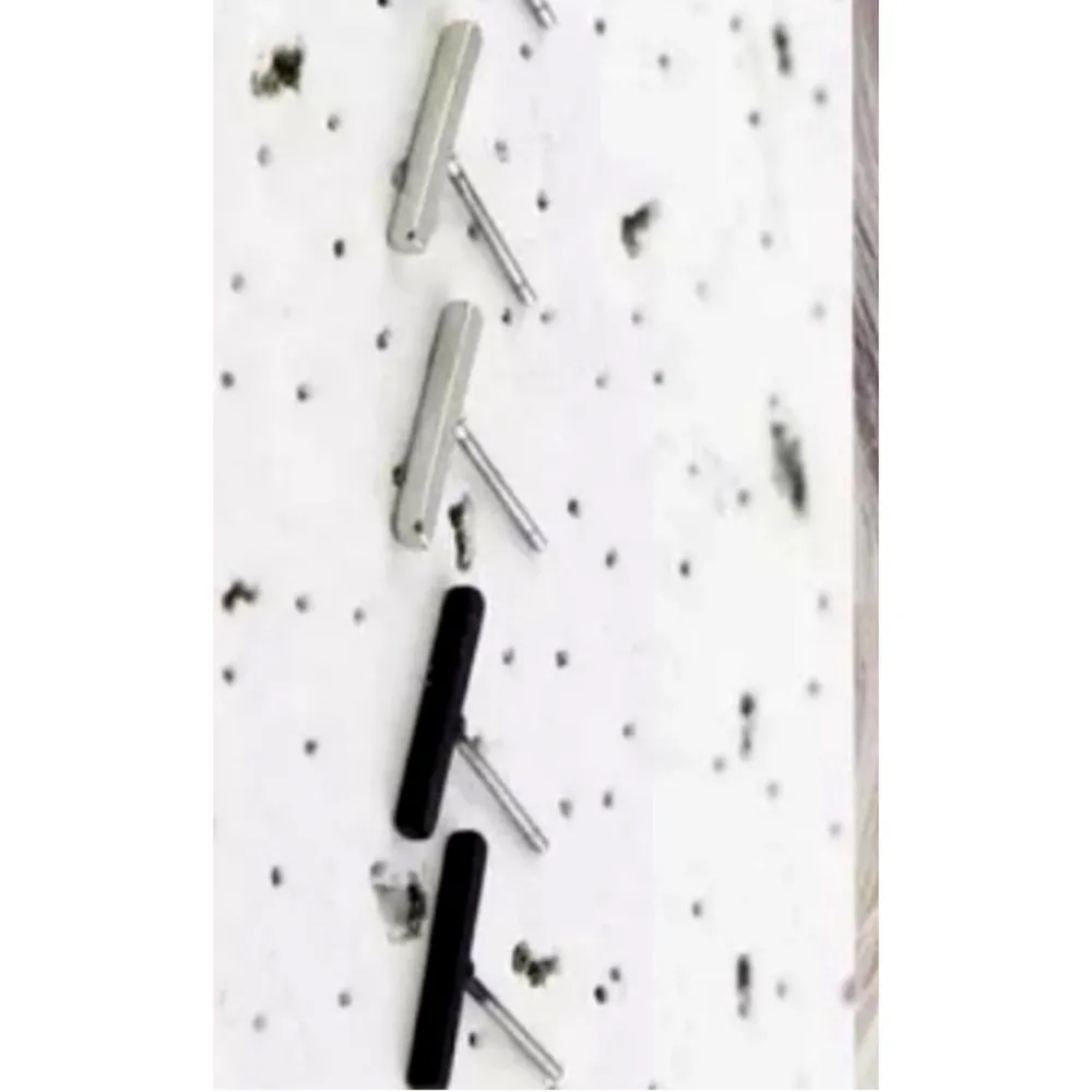 Boutique NEW Unisex Black Bar‎ Staple Stud Earrings, 1.2cm - Image 6