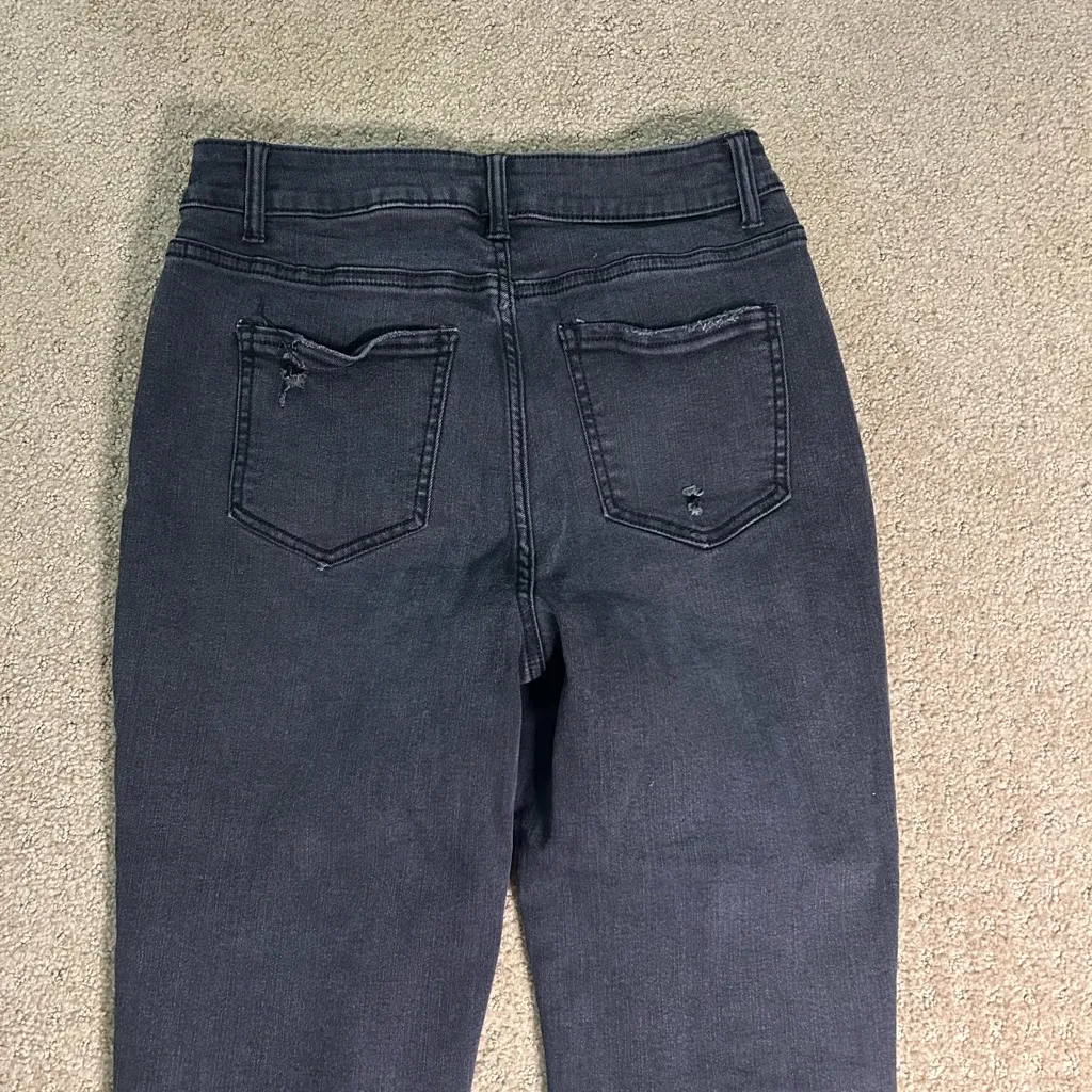Time & Tru Size 6 High Rise Straight Crop Jeans - Image 9