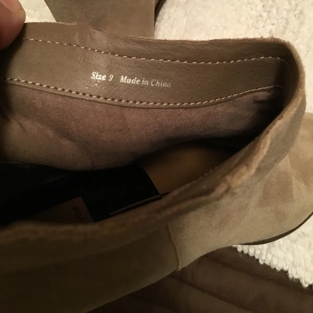 Suede leather booties NEW Tan Size 9 - Image 4
