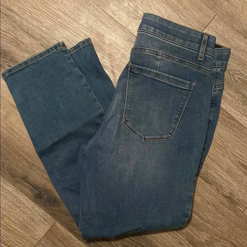 White House Black Market Woman’s  Blue Denim Jeans Size 10 Med Wash - Image 7