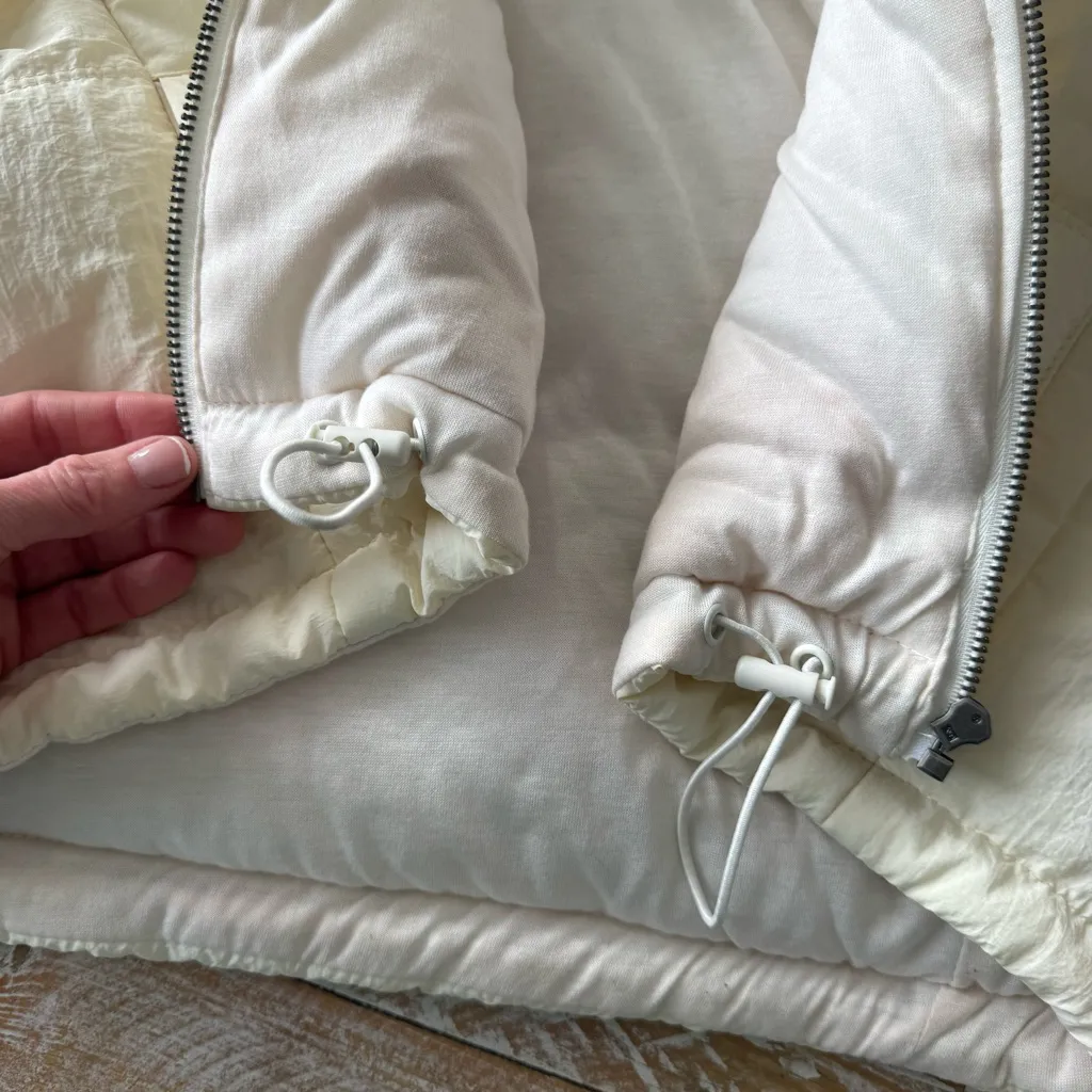 🤍Thread & Supply Cropped Puffer Vest – Ivory🤍 ~Size Medium ☀️like new cond White - Image 10