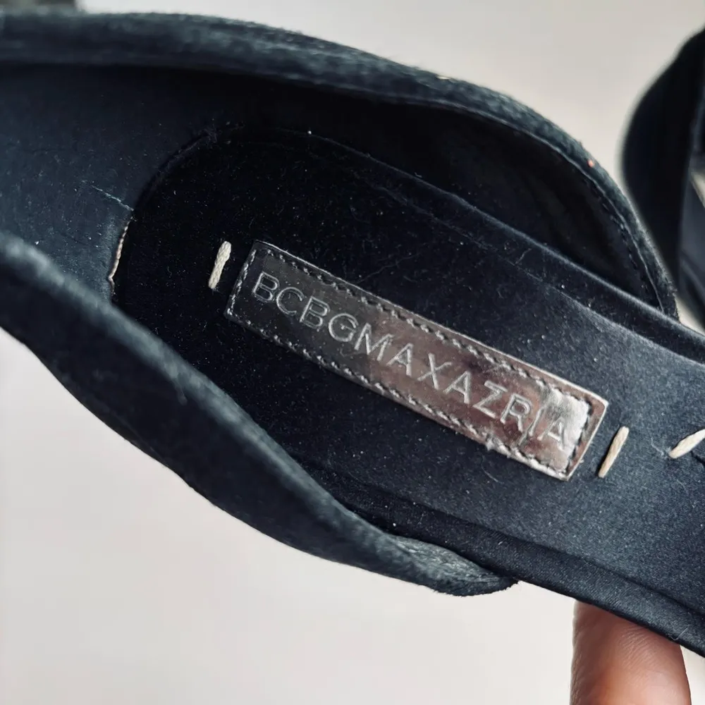 BCBGMaxAria Nolan Black Satin Women’s Metallic Heels Shoe Size 5.5 - Image 8