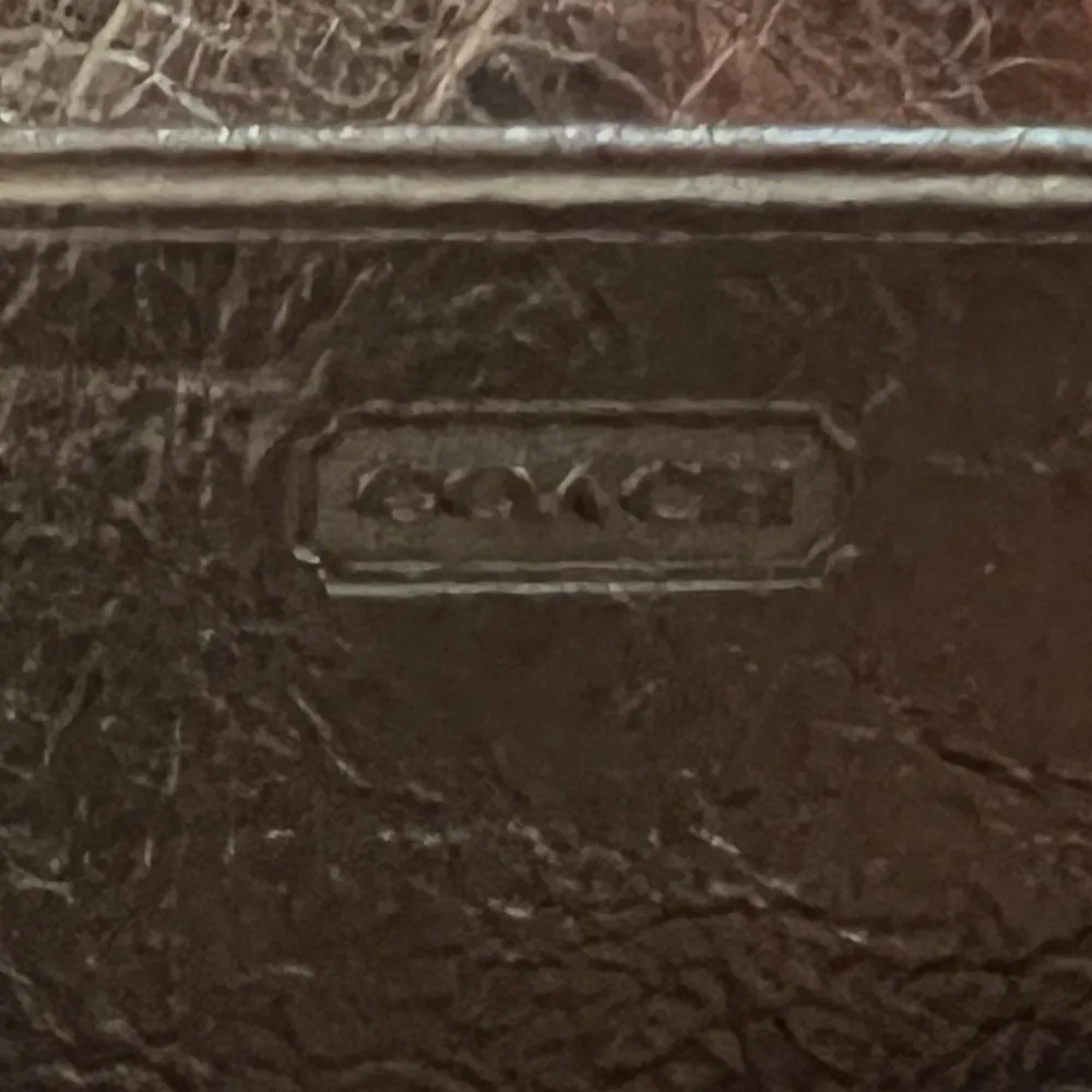 COACH signature Charlie C zip around wallet gold with purple interior - Image 12