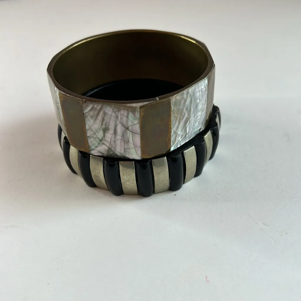 Y2K Two vintage striped wide bangle bracelets - Image 4