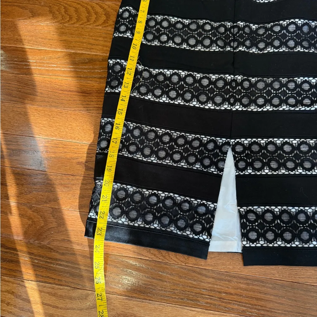 Elegant Black and White Women's Skirt - Image 5