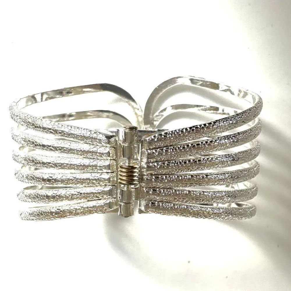 Silver tone textured hinged wide bracelet - Image 6