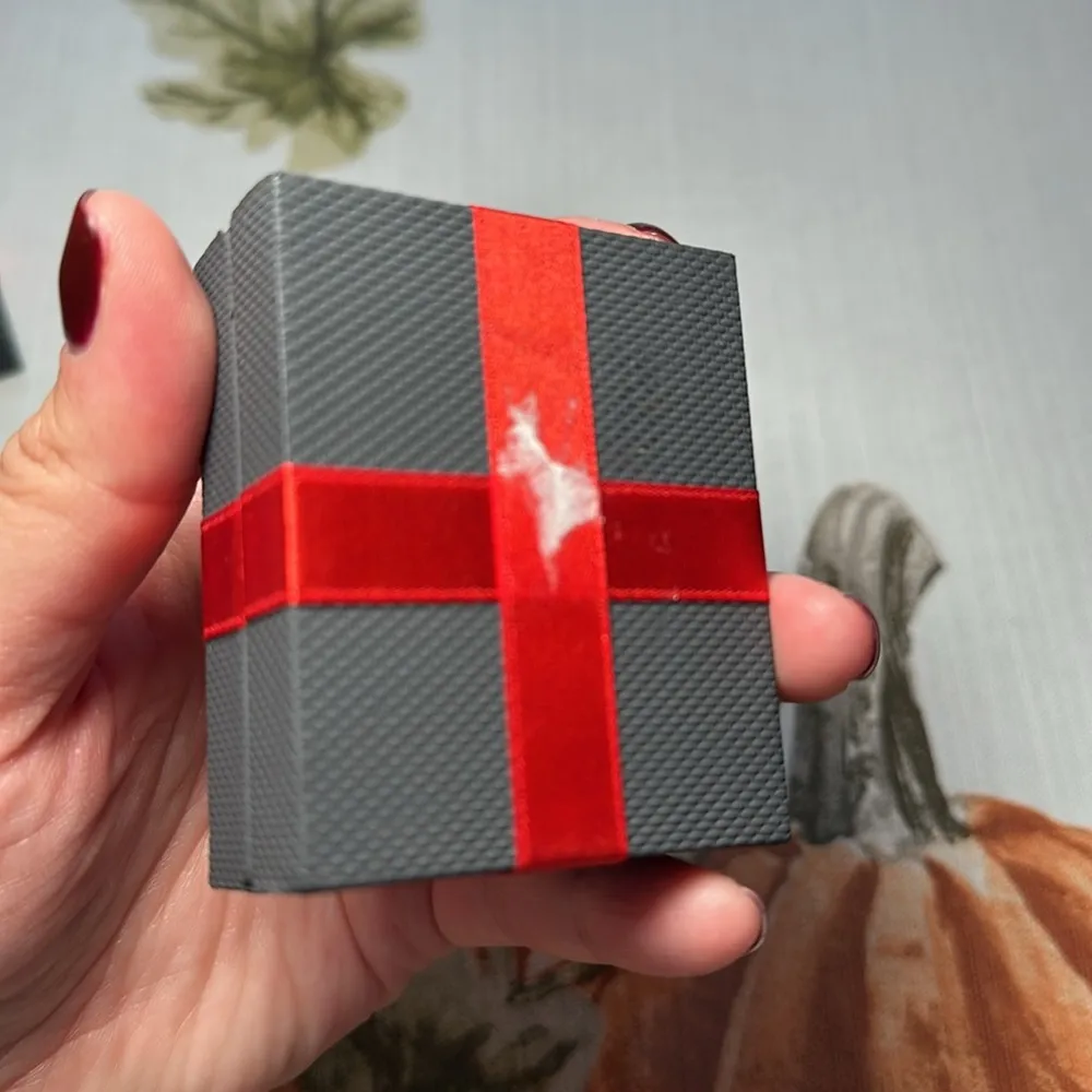 NWT diamond sterling silver square stud earrings with gift box - Image 4