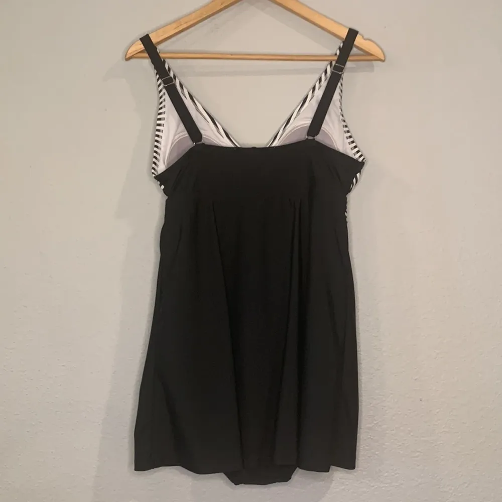 Isaac Mizrahi swim dress one piece black white stripe 10 - Image 3