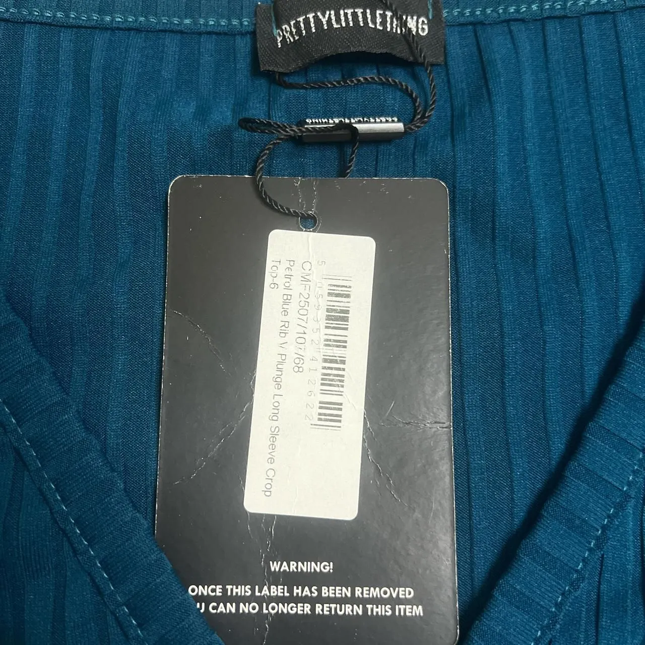 Prettylittlething Ribbed Cropped VNeck Long Sleeve Top Size 2 NWT - Image 2