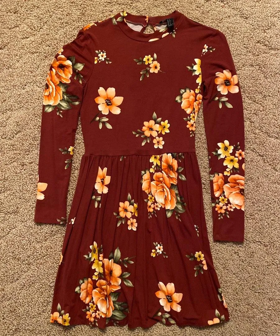 ‼️ Long Sleeve Floral Dress‼️ - Image 2