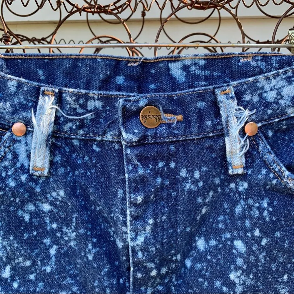 Vintage Wrangler “star splatter” cutoff jean short - Image 4