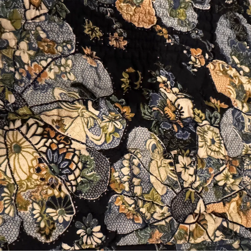 UBU Floral Puffer Vest Black Size L - Image 2