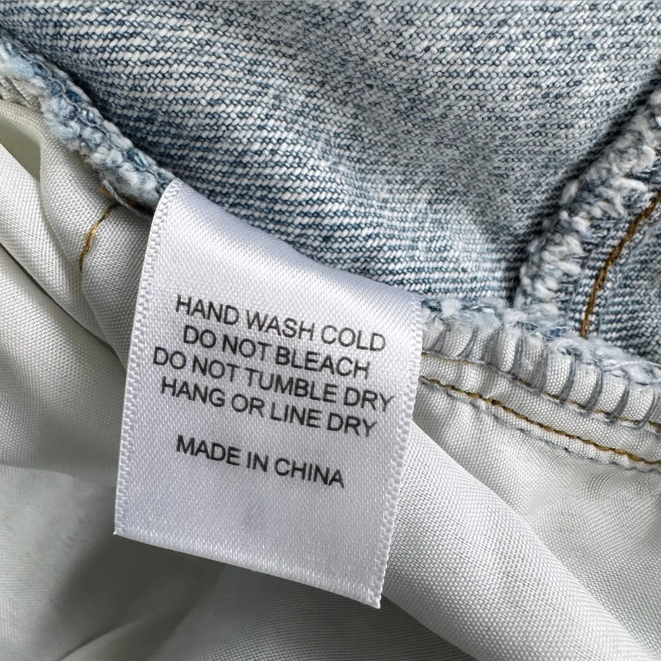 Beige Botany Light Wash Bermuda Jean Shorts Size Small Blue - Image 6