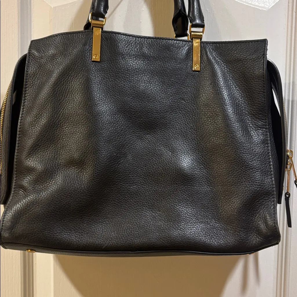 KURT GEIGER LONDON EMMA TOTE BLACK TEXTURED LEATHER HANDBAG GOLD TONED HARDWARE - Image 6