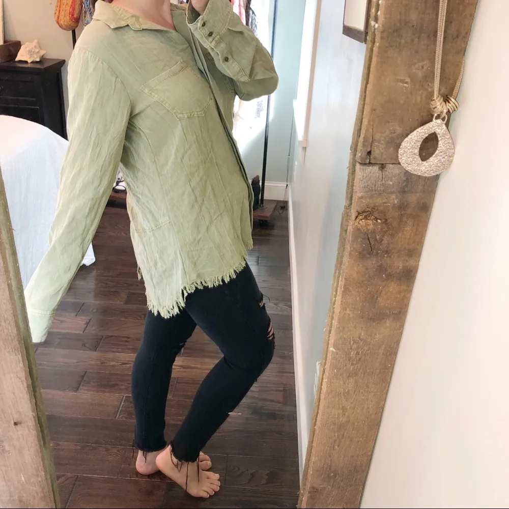 Umgee small oversized frayed distressed shirt - Image 2