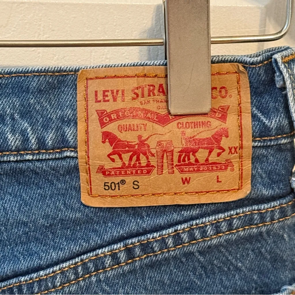 Levi’s 501 Button Fly Jeans - Image 4