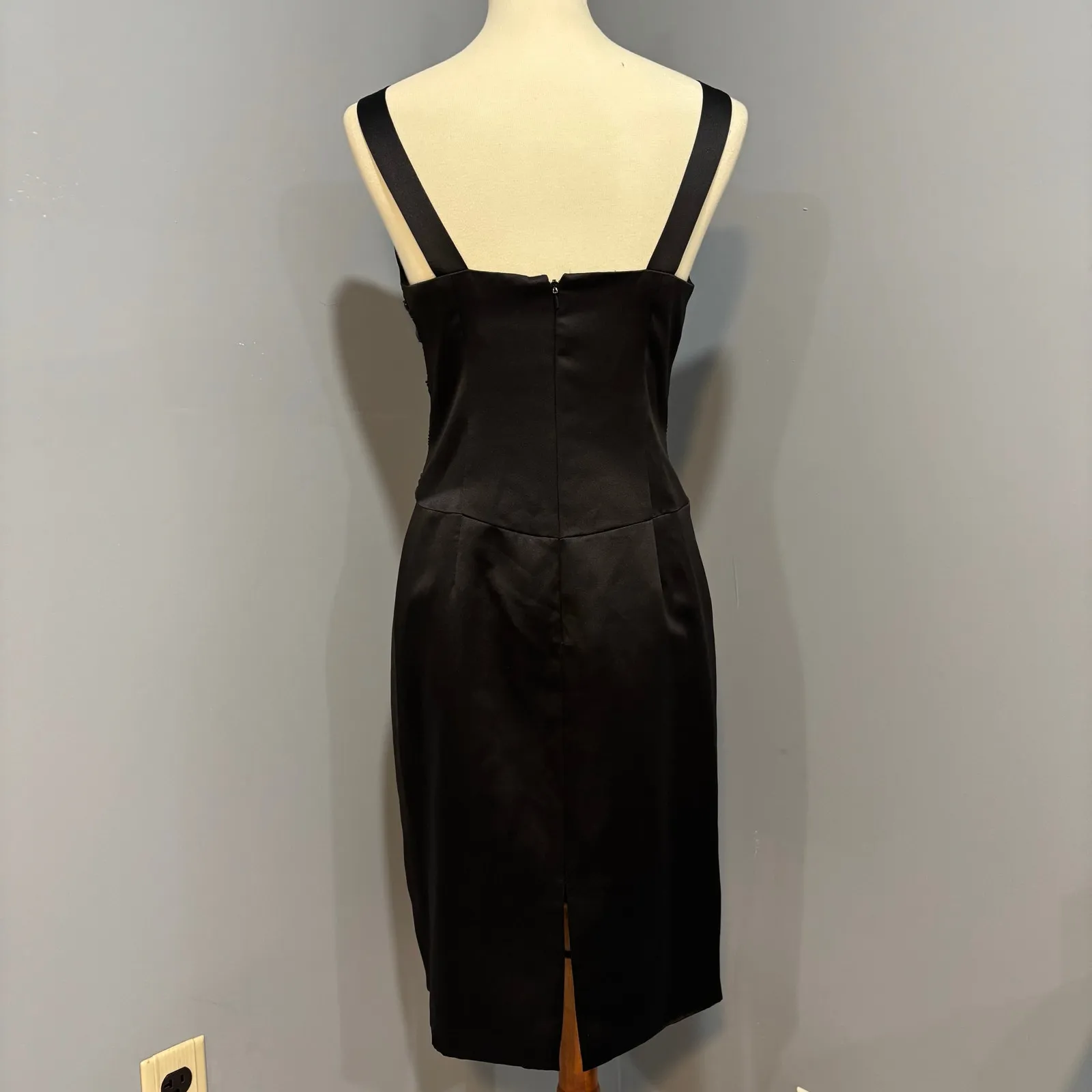 VTG black satin beaded waist cocktail mini dress Valentine's date night, size 6 - Image 4