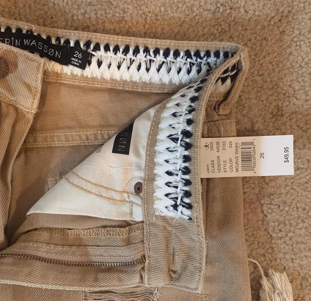 Embroidered Daisy Dukes - Image 2