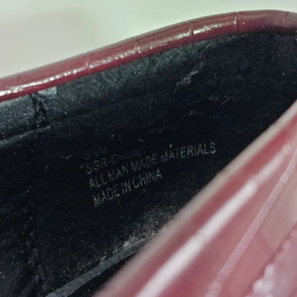 Sugar Maroon Croco Embossed Chain Detail Faux Leather Lofers Size 8½ Purple - Image 8