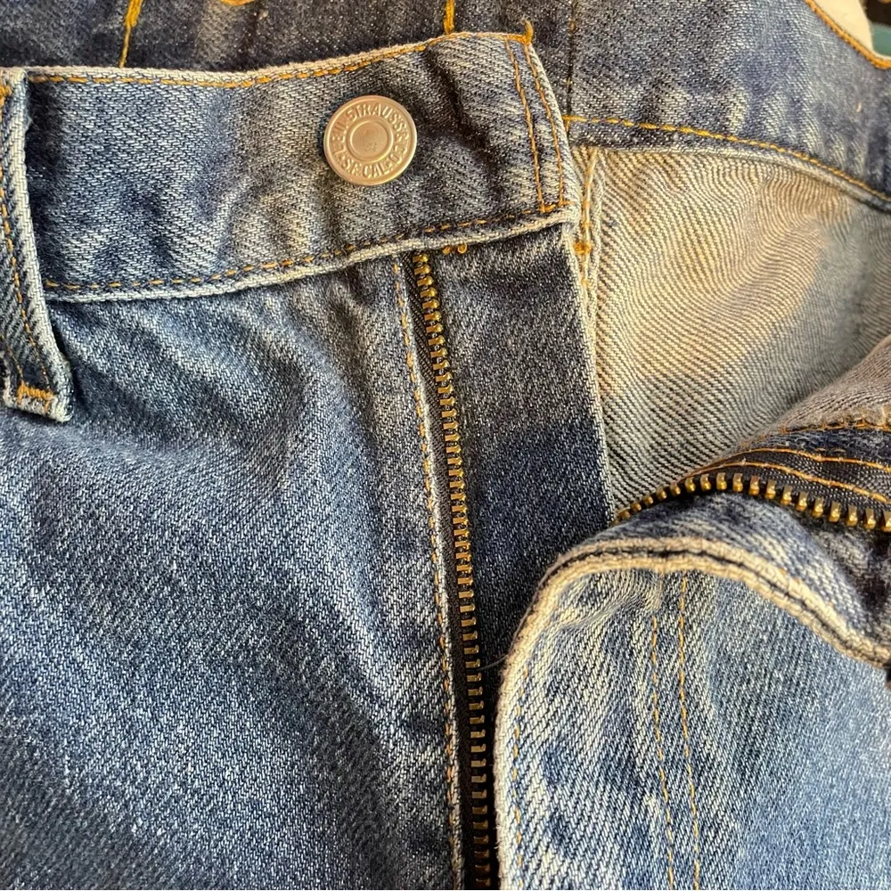 Vintage Levis 505 by Petros Redone Distressed Ripped High Rise womens 29 - Image 9