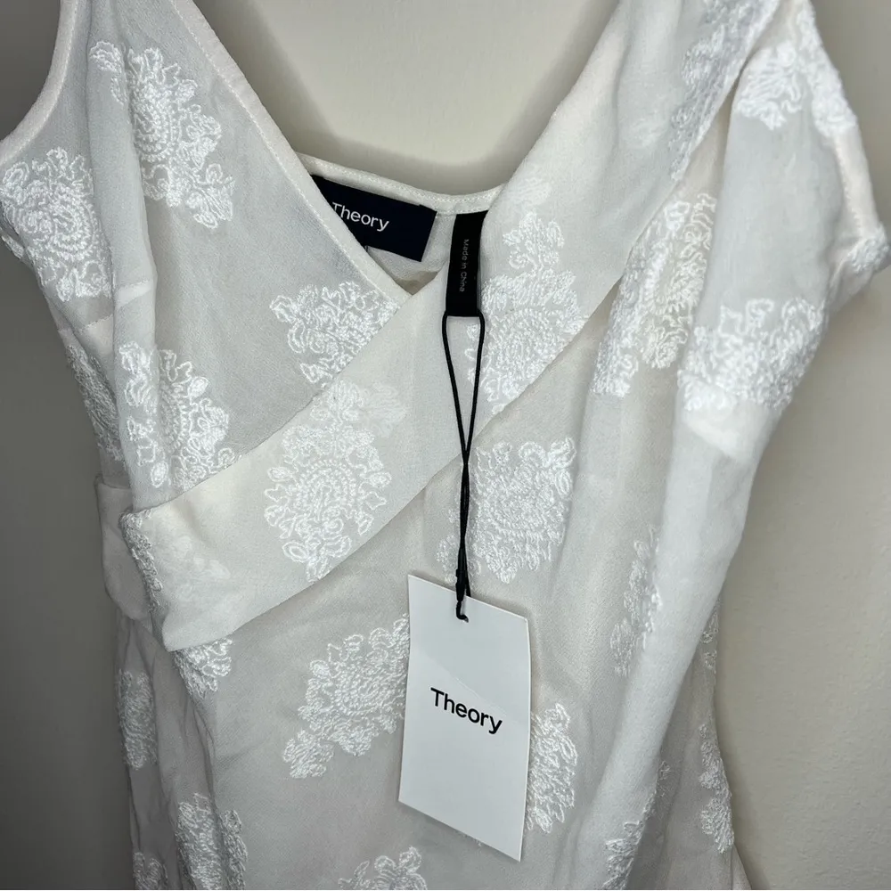 NWT Theory Silk Lace White Ivory Crossover Tank - Image 4