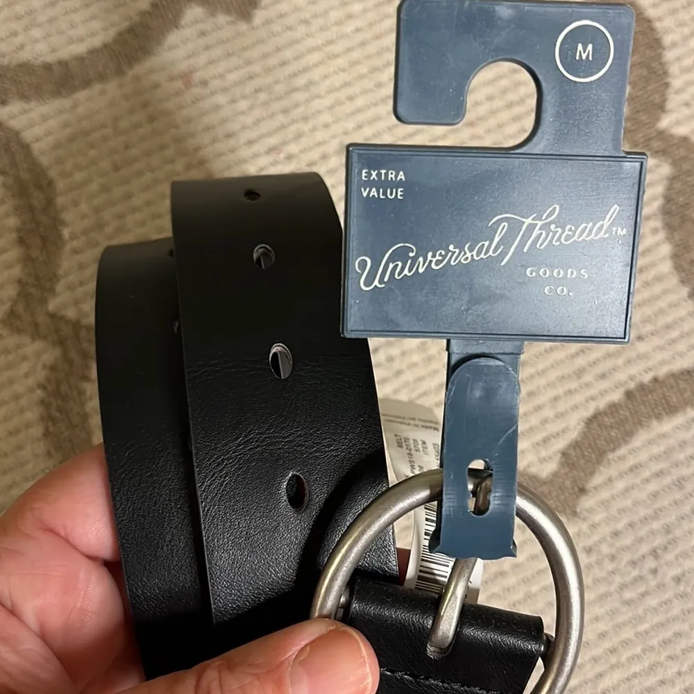 Universal thread black adjustable jean belt with rounded design buckle - Image 12