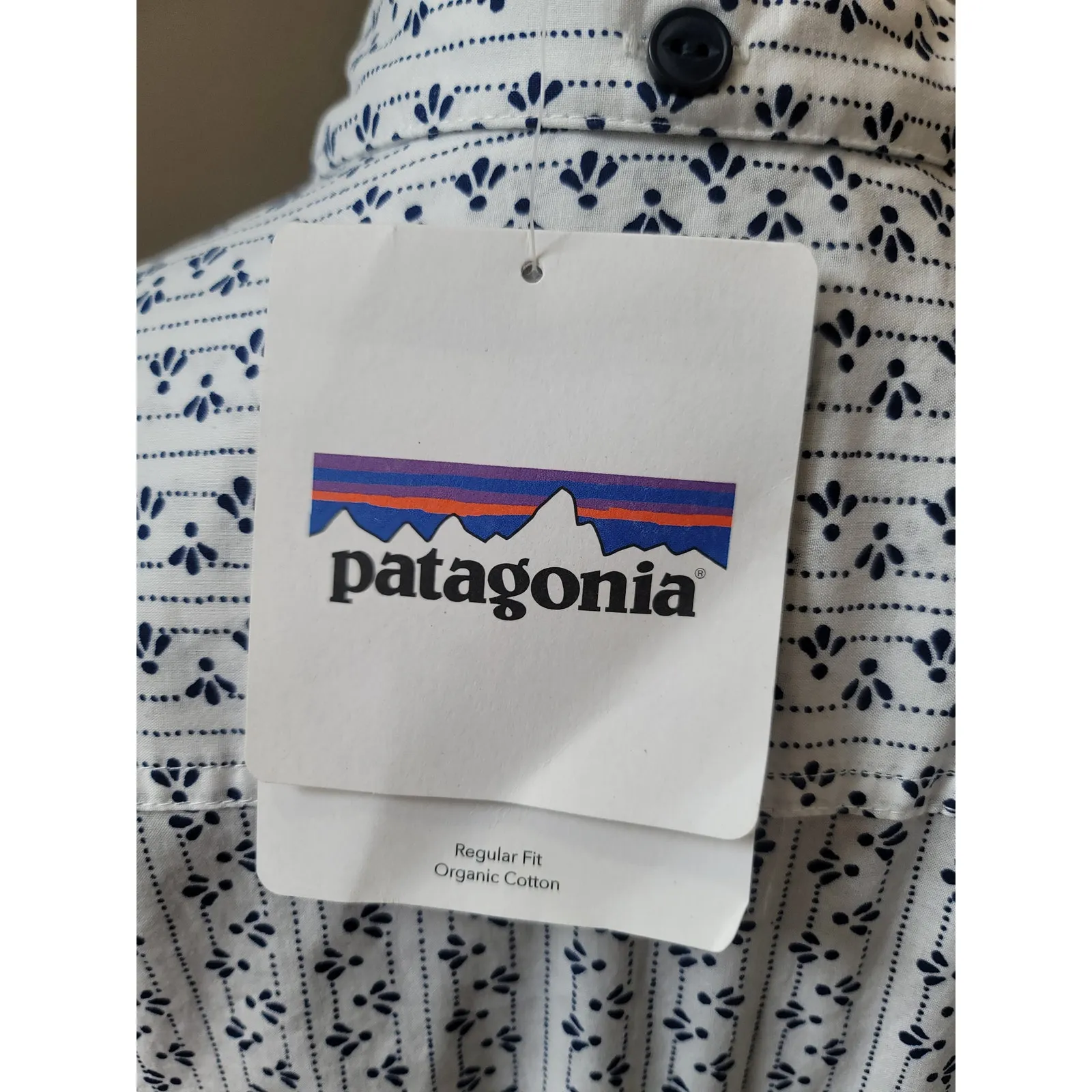 Patagonia Button Up Shirt Women's Size 6 White Blue Organic Cotton Long Sleeve - Image 9