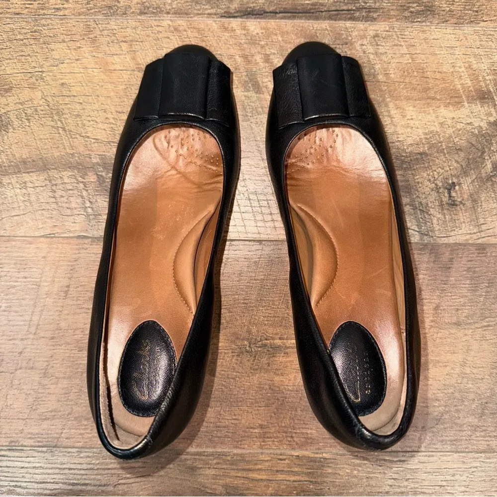 Clarks Leather Bow Heels - Image 9