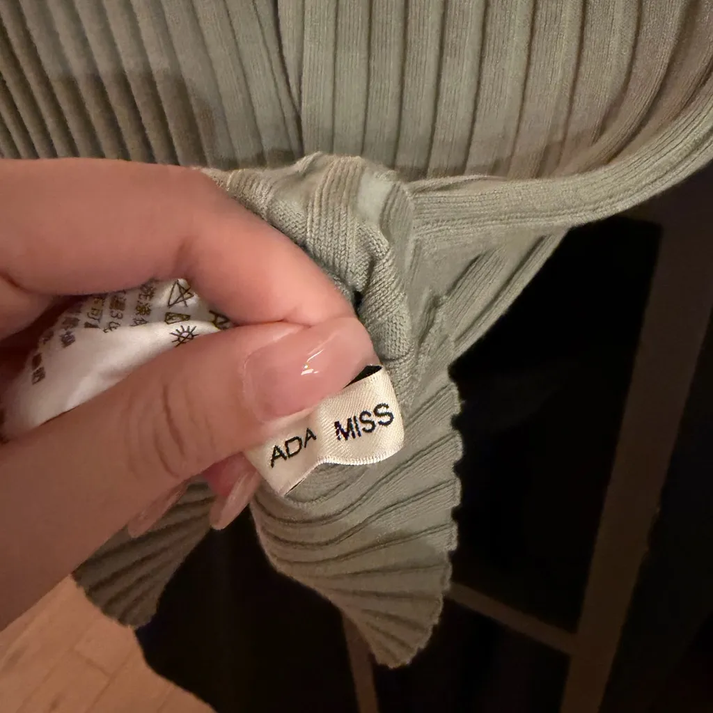 V-Neck Ribbed Sweater in Sage - Image 4