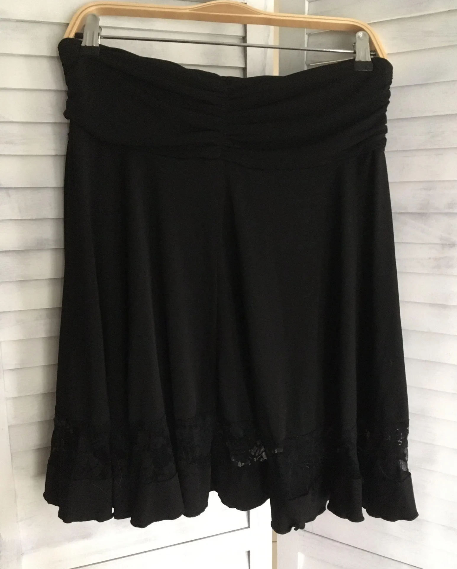 Black Skirt, Medium - Image 2