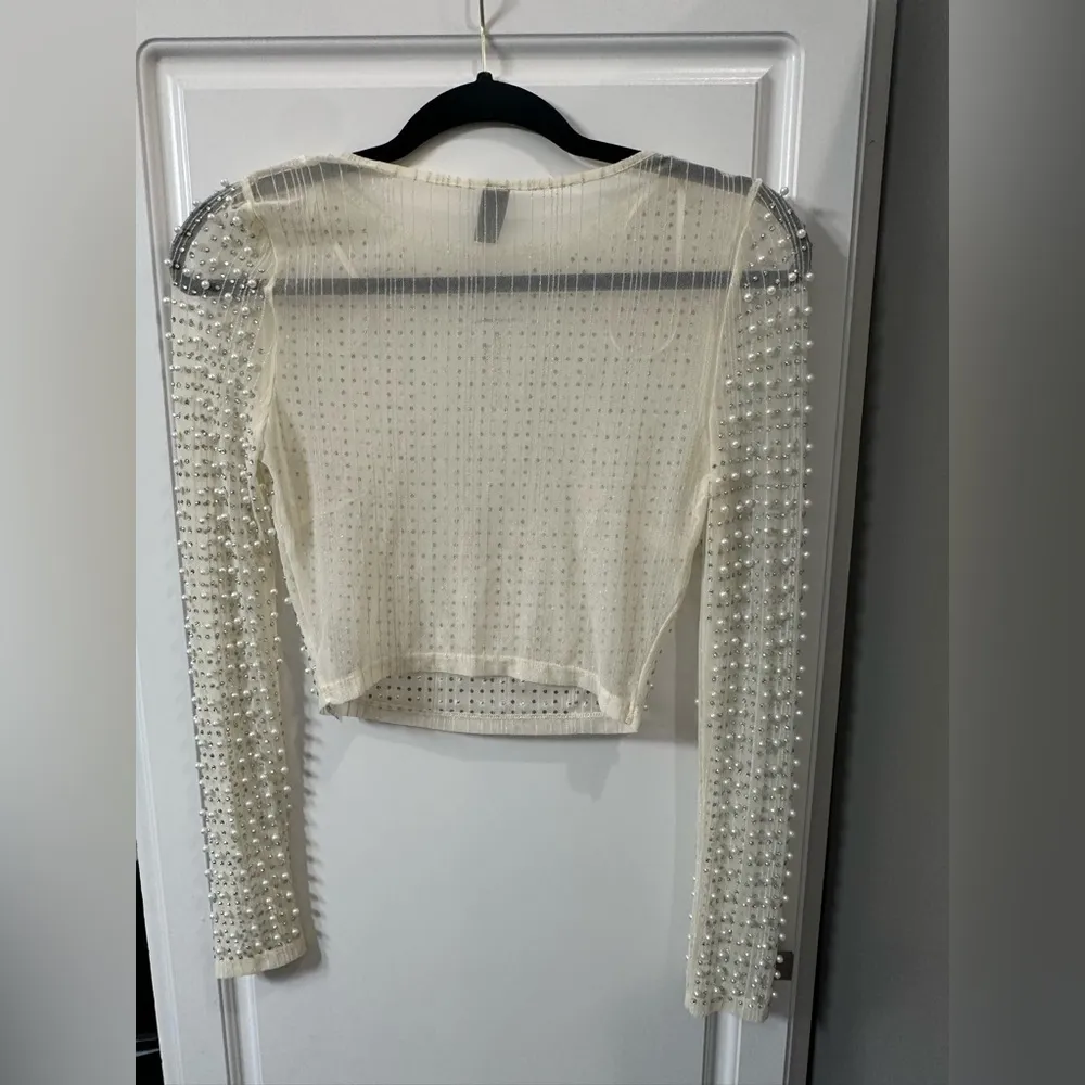 NEW - Windsor Embellished Long Sleeve Cropped Top - Image 2